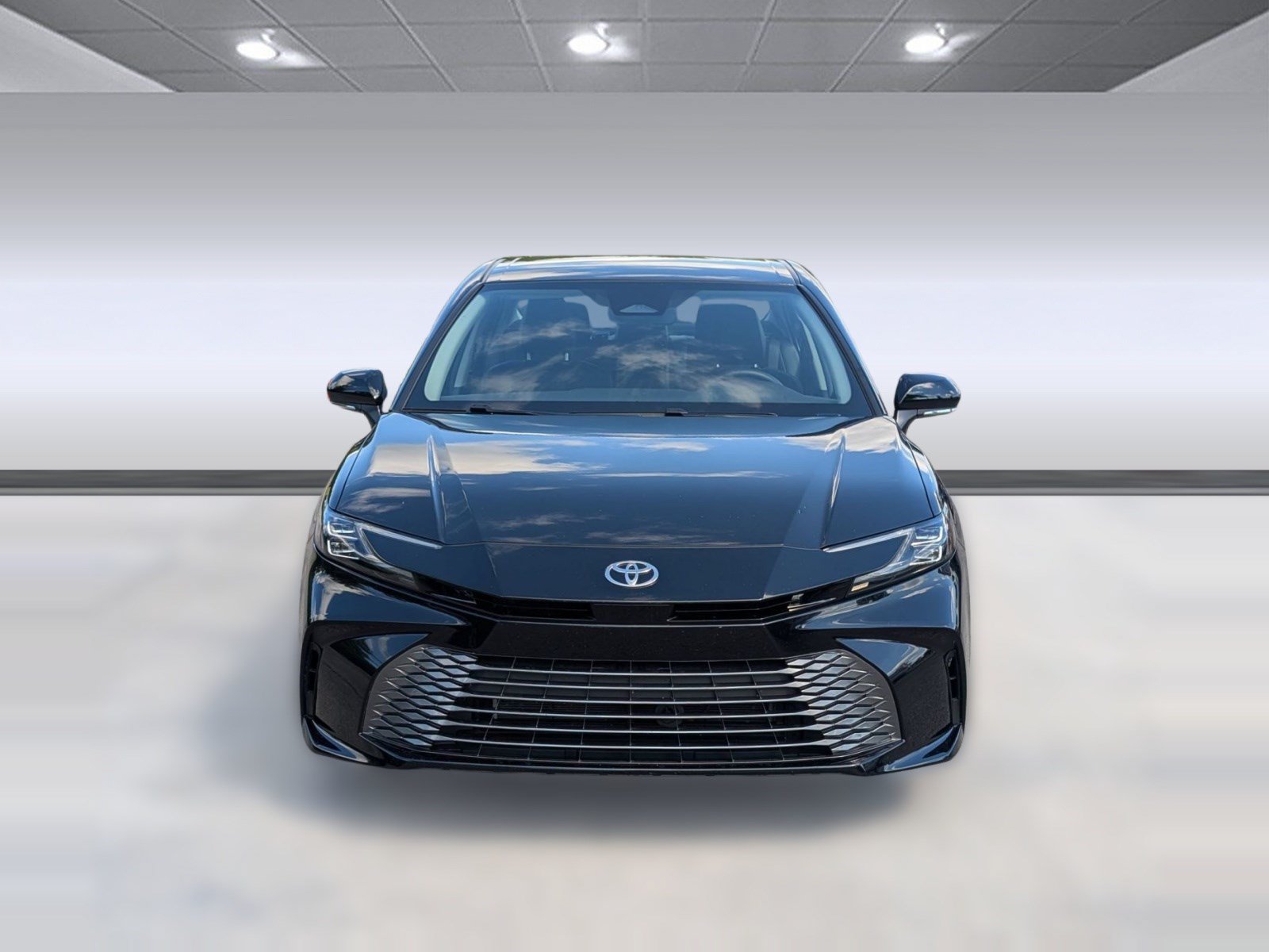 Used 2026 Toyota Camry XLE FWD image 6