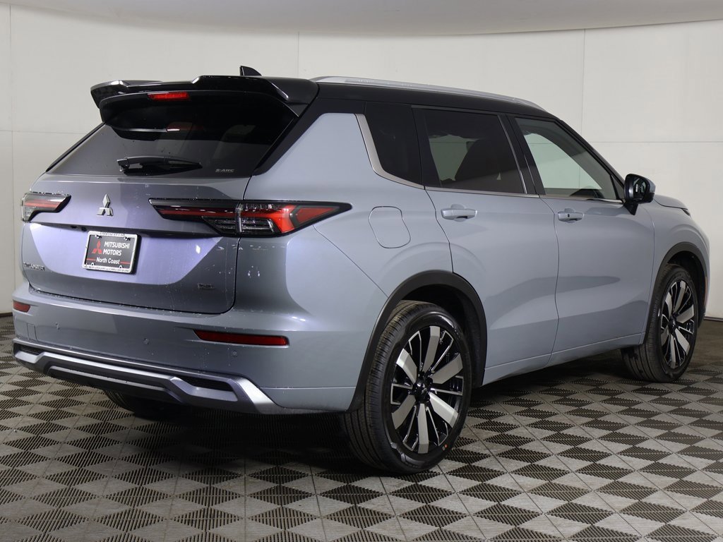 New 2026 Mitsubishi Outlander SEL image 14