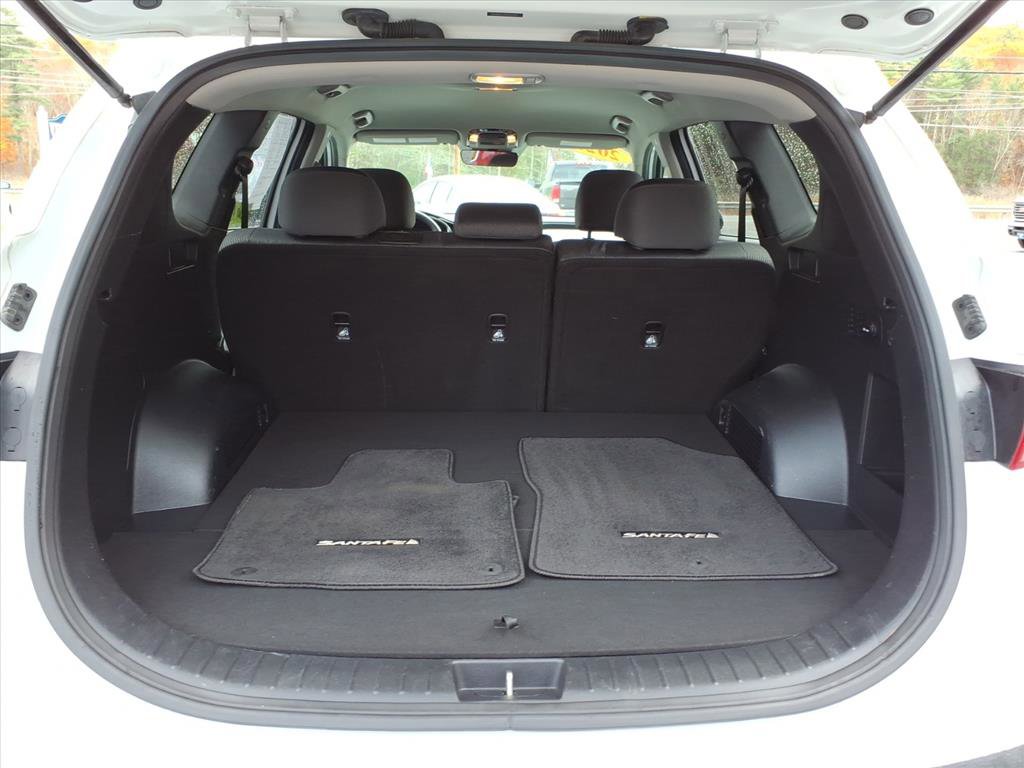 Used 2021 Hyundai Santa Fe SE image 6