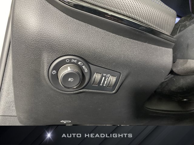 New 2026 Jeep Compass Limited w/ Sun, Sound & Navigation Group AWD/4WD image 25