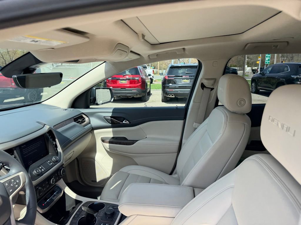 Certified 2021 GMC Acadia Denali w/ Denali Ultimate Package AWD/4WD image 20