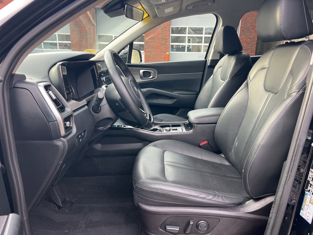 Certified 2021 Kia Sorento EX image 13
