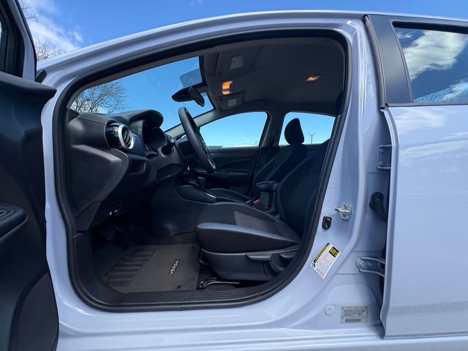 Used 2025 Nissan Versa SV FWD image 22