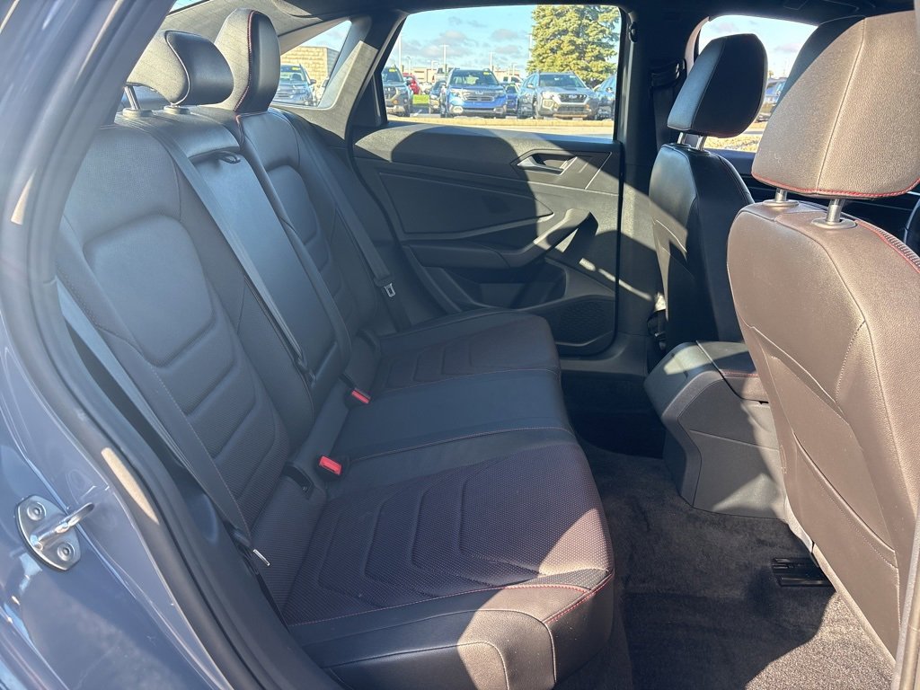 Used 2024 Volkswagen Jetta GLI Autobahn image 11