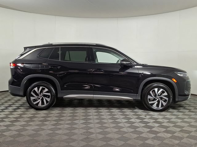 Used 2025 Volkswagen Tiguan S AWD/4WD image 10