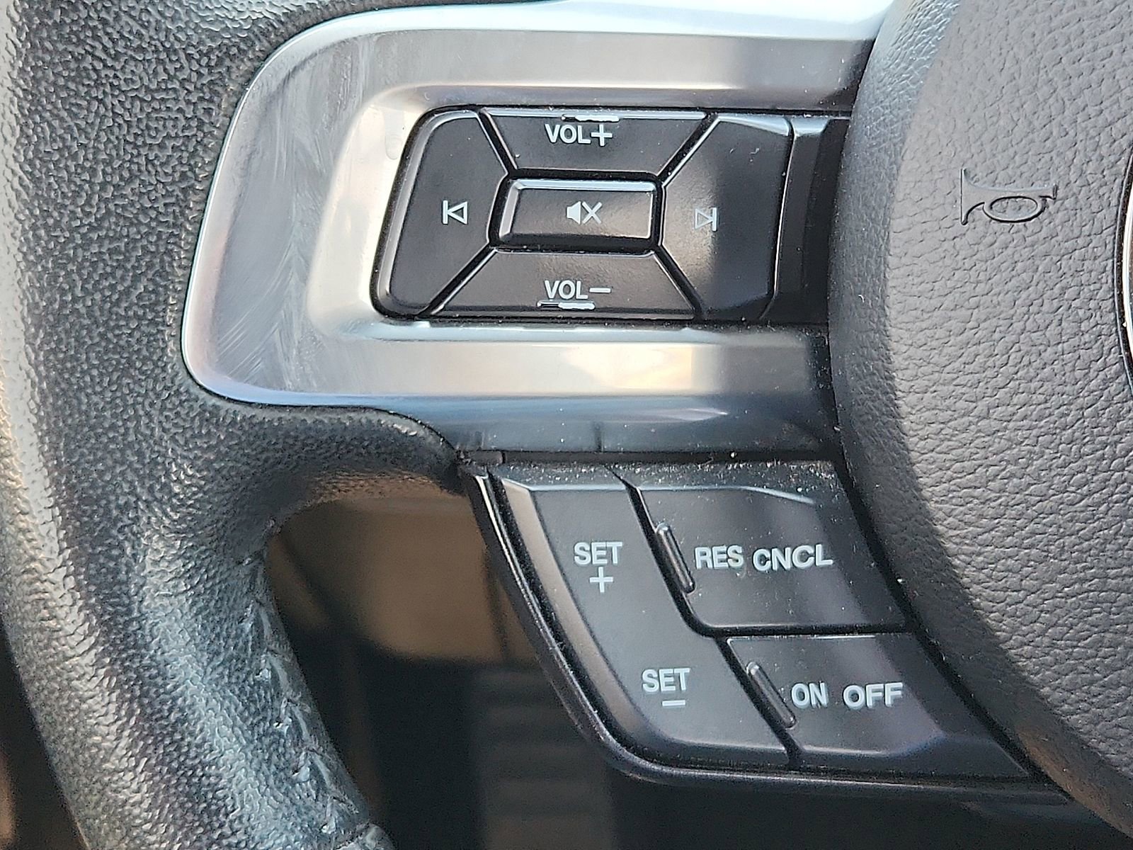 Used 2022 Ford Mustang EcoBoost image 13