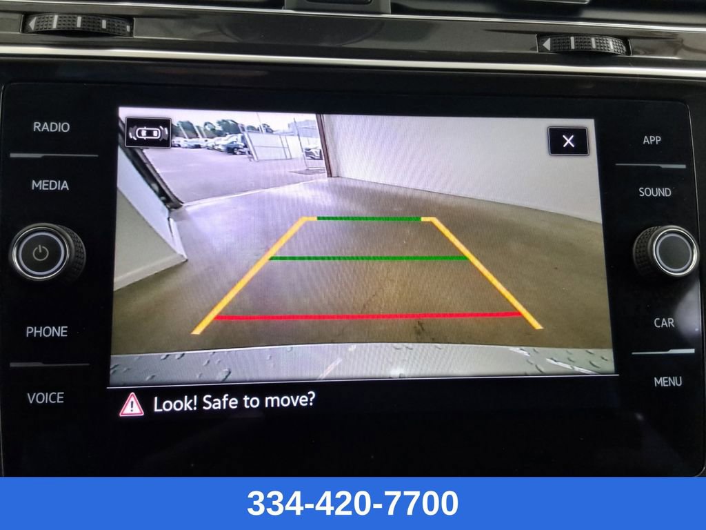 Used 2023 Volkswagen Tiguan SE image 11