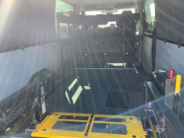 Used 2016 Mercedes-Benz Sprinter 2500 w/ Driver Comfort Package image 9