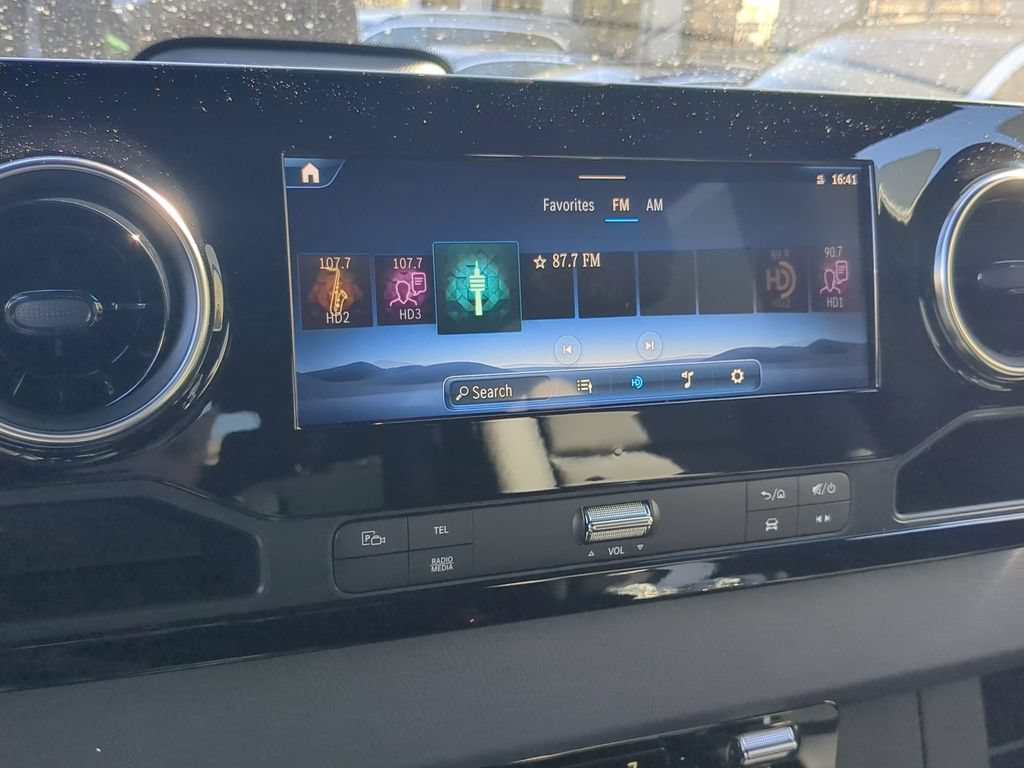 Used 2025 Mercedes-Benz Sprinter 2500 image 6