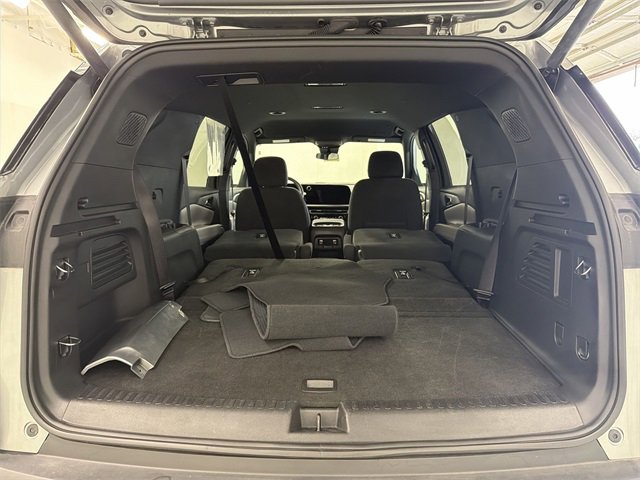 Certified 2025 Chevrolet Traverse LT image 16