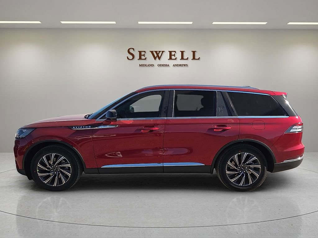 New 2026 Lincoln Aviator 2WD image 2