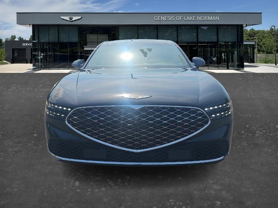 Used 2025 Genesis G90 3.5T AWD/4WD image 2