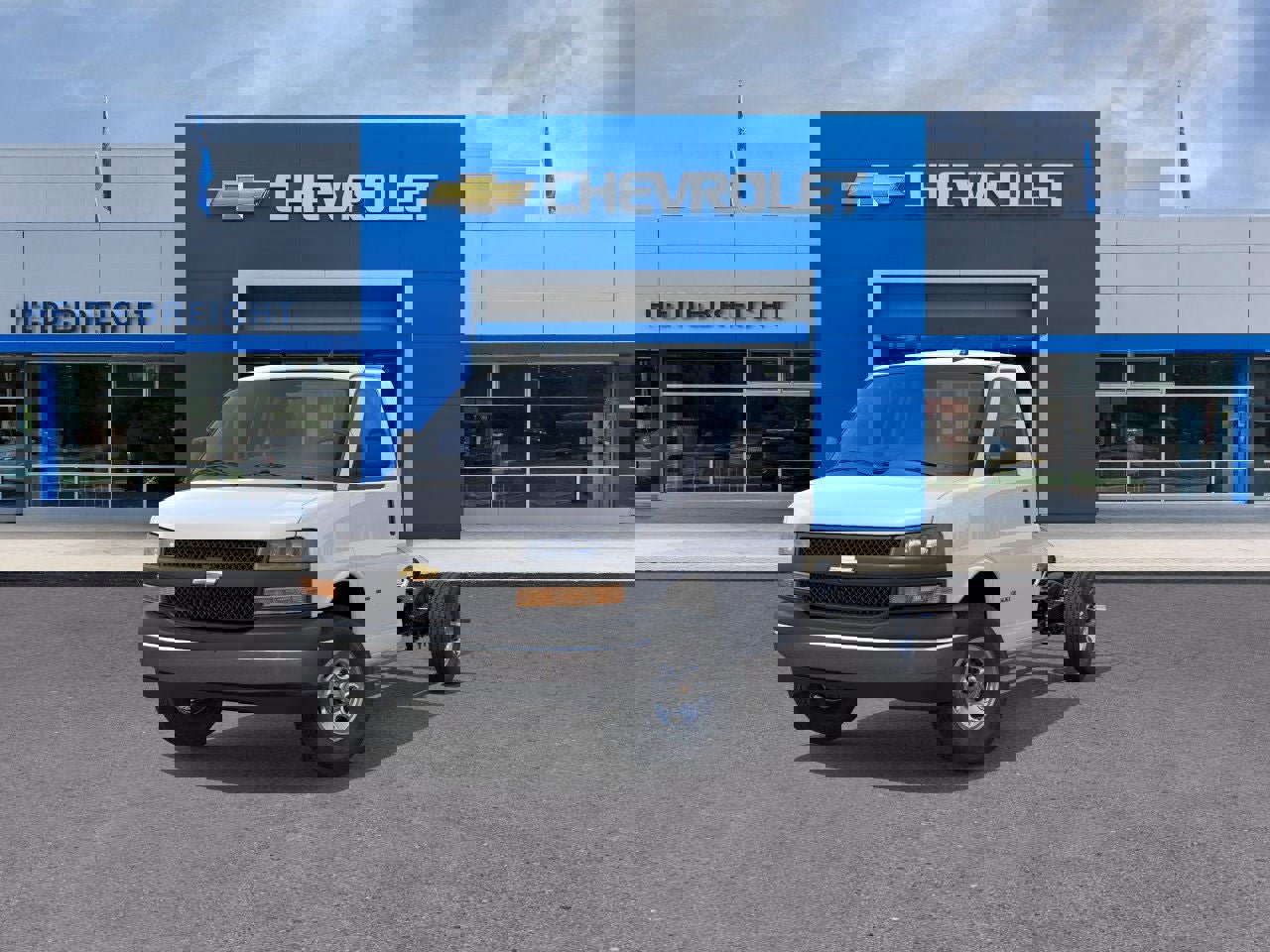 New 2026 Chevrolet Express 3500 image 32