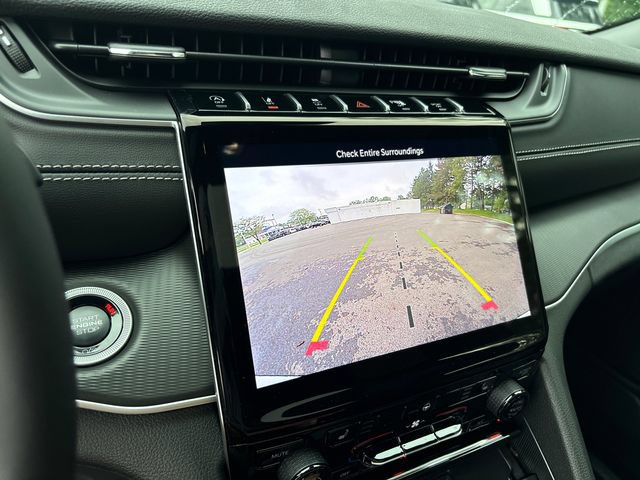 New 2027 Jeep Grand Cherokee Laredo X AWD/4WD image 23