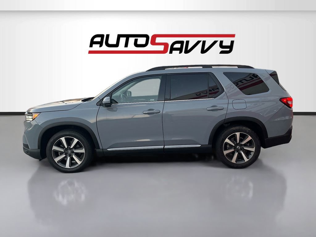 Used 2023 Honda Pilot Elite image 4