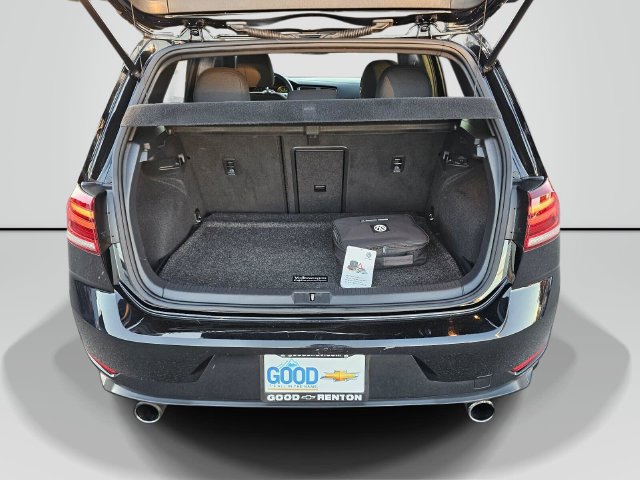 Used 2018 Volkswagen GTI SE FWD image 16