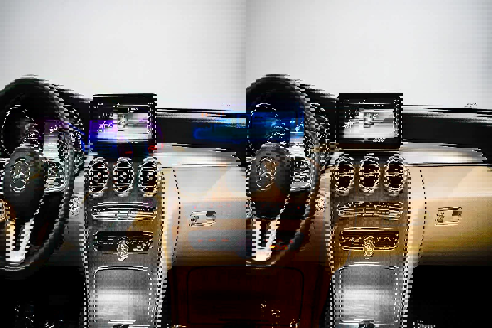 Used 2020 Mercedes-Benz C 300 Sedan image 13