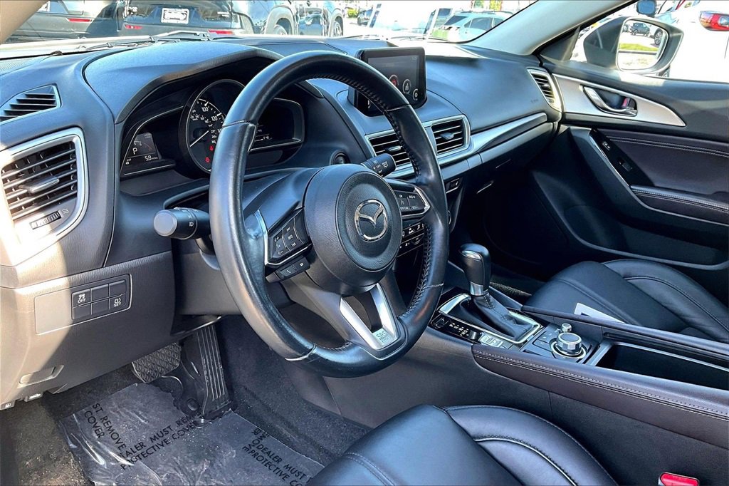 Used 2017 MAZDA MAZDA3 Touring image 9