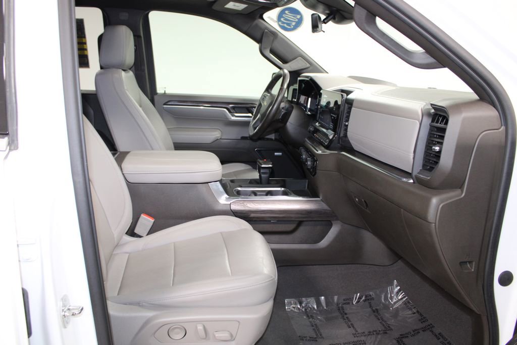 Used 2023 Chevrolet Silverado 1500 LTZ w/ LTZ Premium Texas Edition AWD/4WD image 30