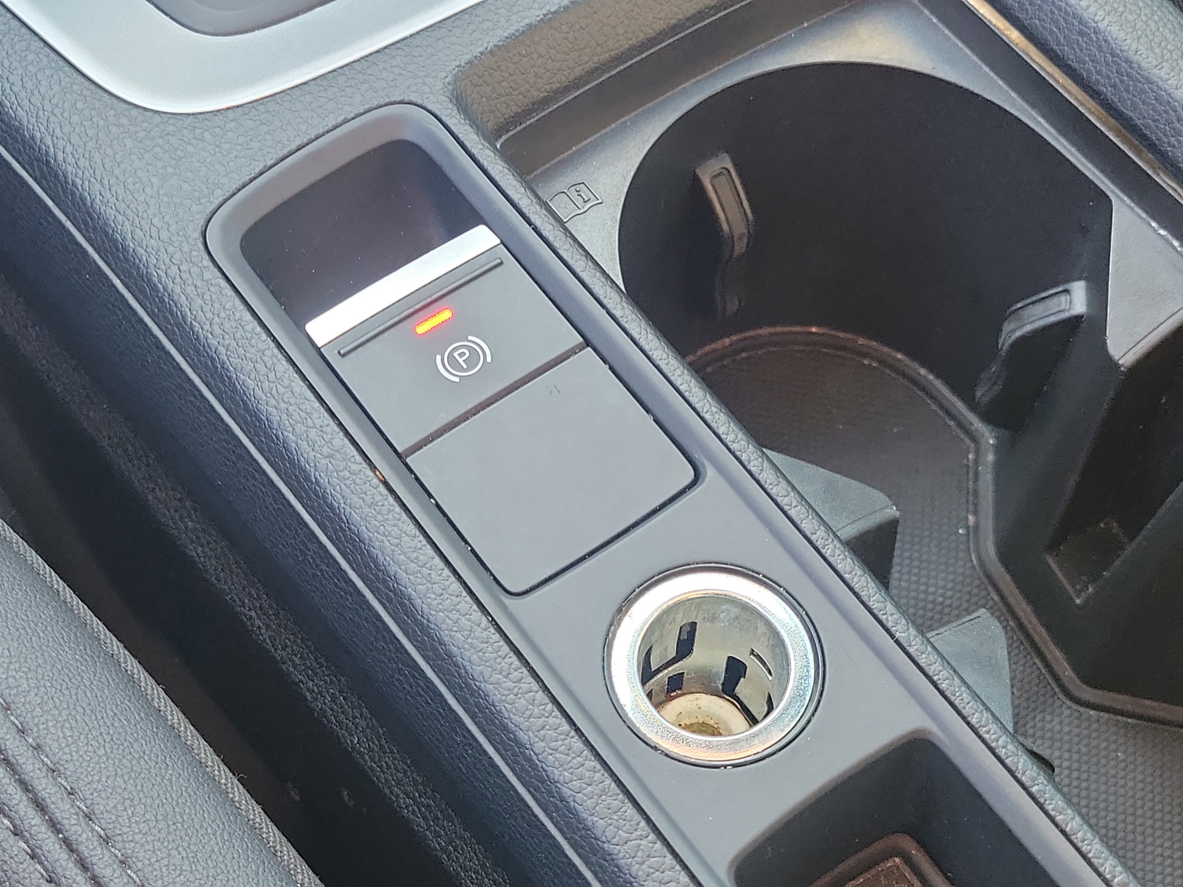 Used 2024 Audi Q3 2.0T Premium image 38