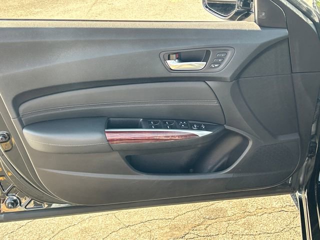Used 2017 Acura TLX V6 w/ Technology Package FWD image 11