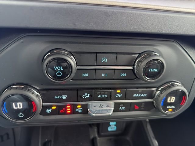 Used 2025 Ford Bronco Outer Banks image 11