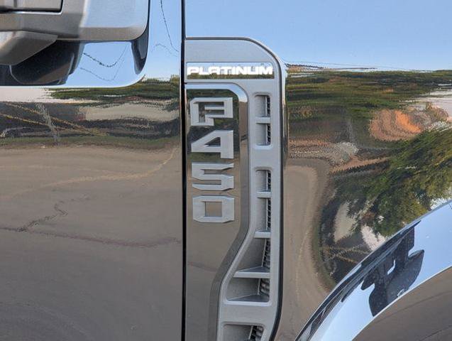 New 2026 Ford F450 Platinum w/ FX4 Off-Road Package AWD/4WD image 37