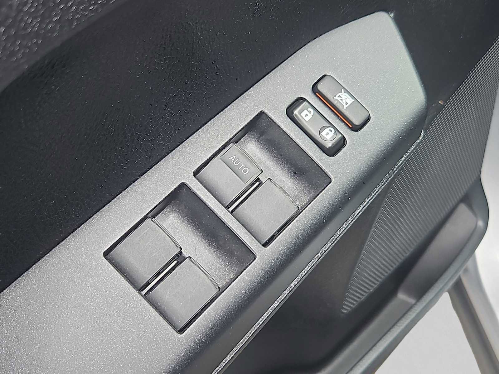 Used 2016 Toyota RAV4 LE image 20