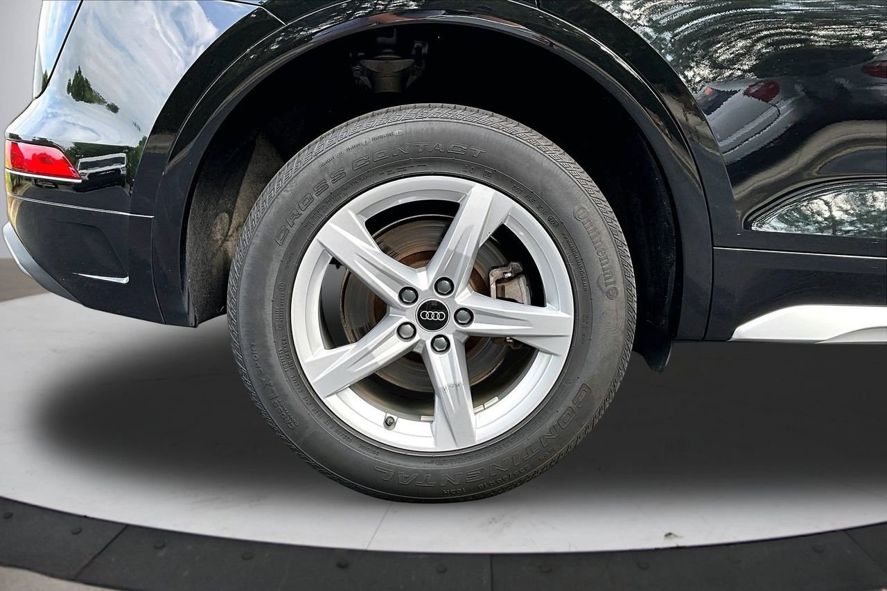 Used 2023 Audi Q5 2.0T Premium w/ Convenience Package AWD/4WD image 35