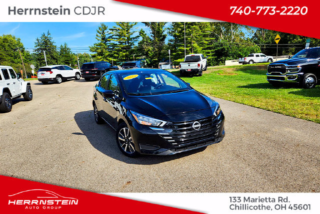 Used 2025 Nissan Versa SV FWD image 1