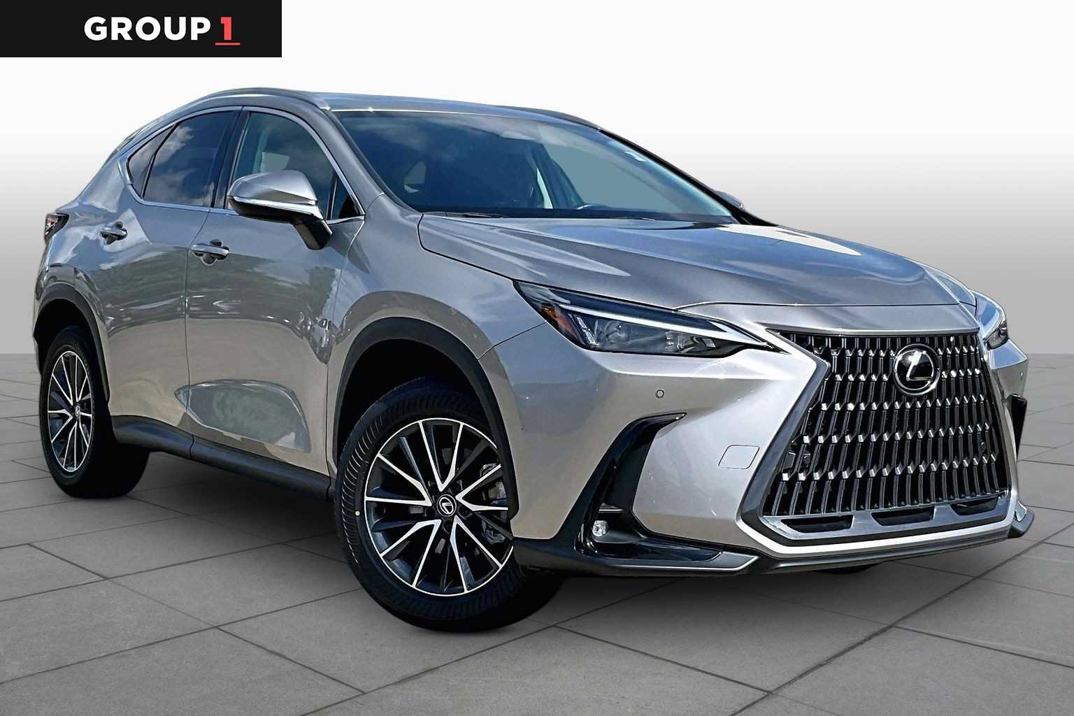 Used 2025 Lexus NX 250 FWD w/ Accessory Package (Z2) image 3