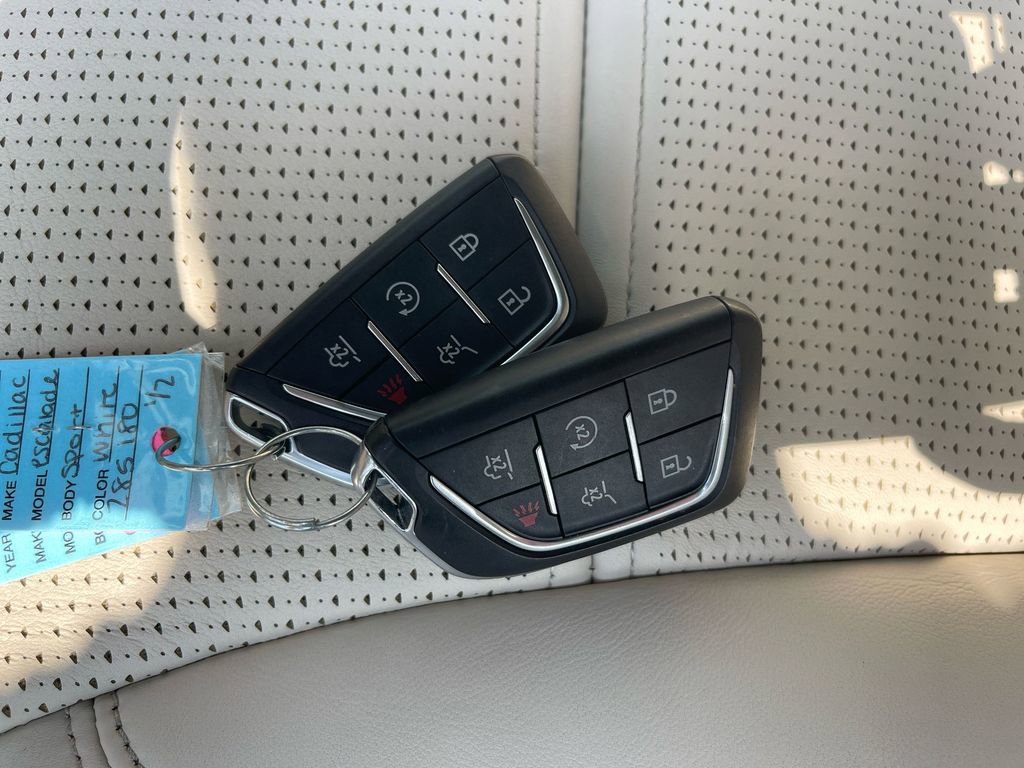 Used 2023 Cadillac Escalade Sport Platinum w/ LPO, ONYX Package image 42