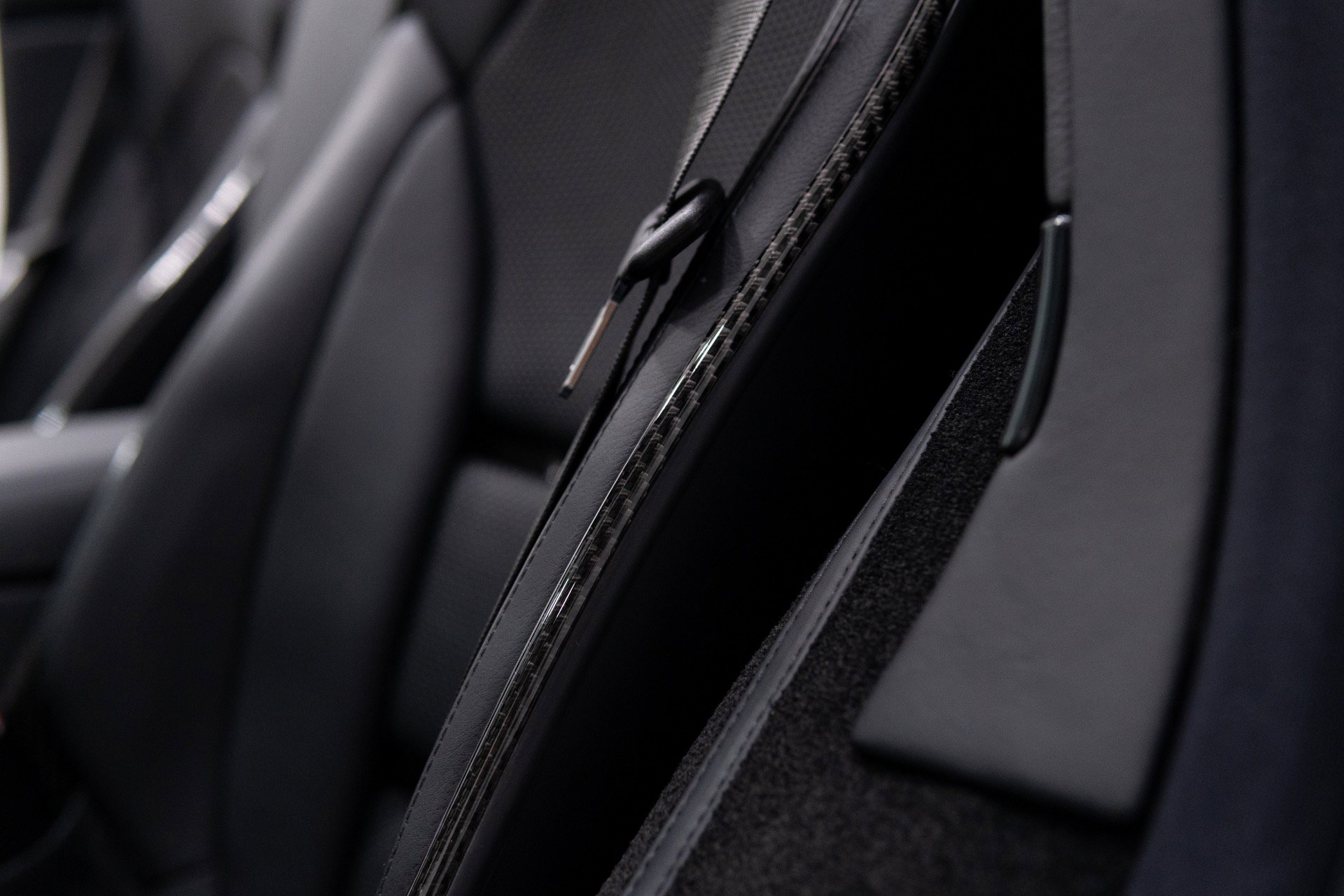 Used 2009 Mercedes-Benz SLR image 40