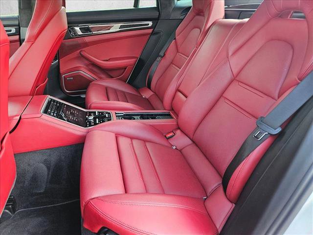 Used 2020 Porsche Panamera Turbo S image 15