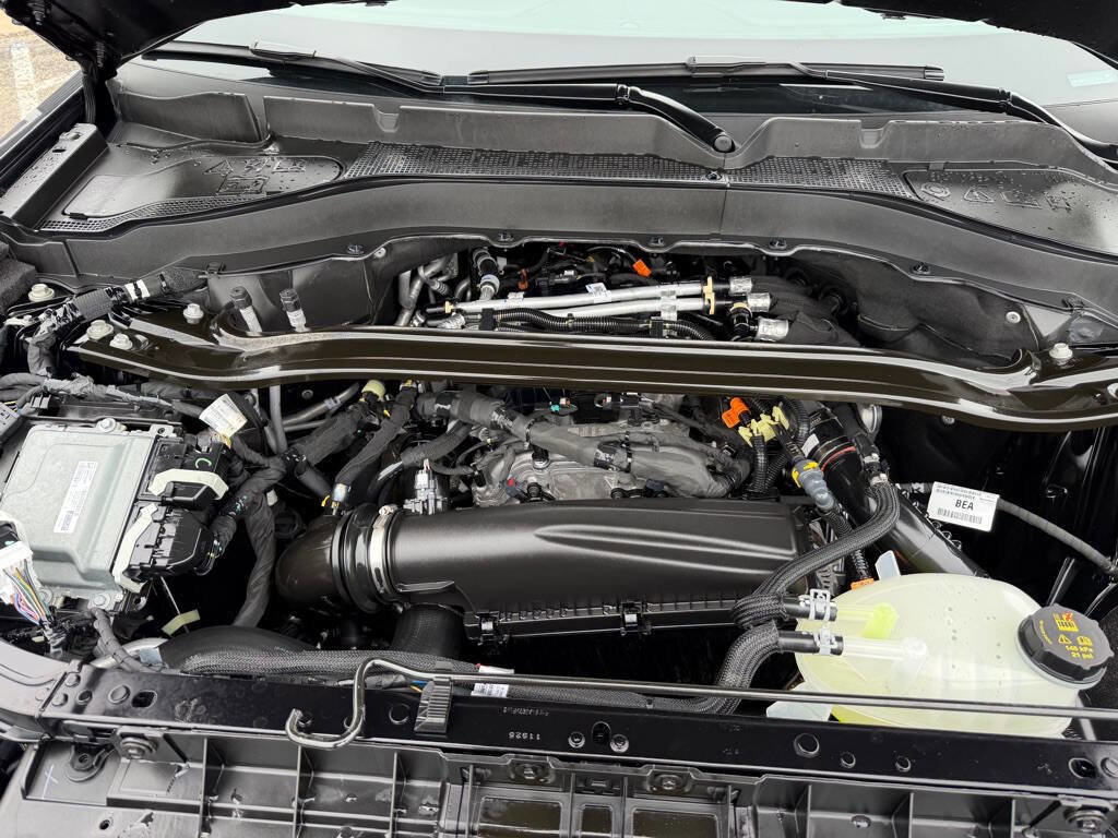 Used 2025 Ford Explorer Platinum w/ LUX Leather Package image 67