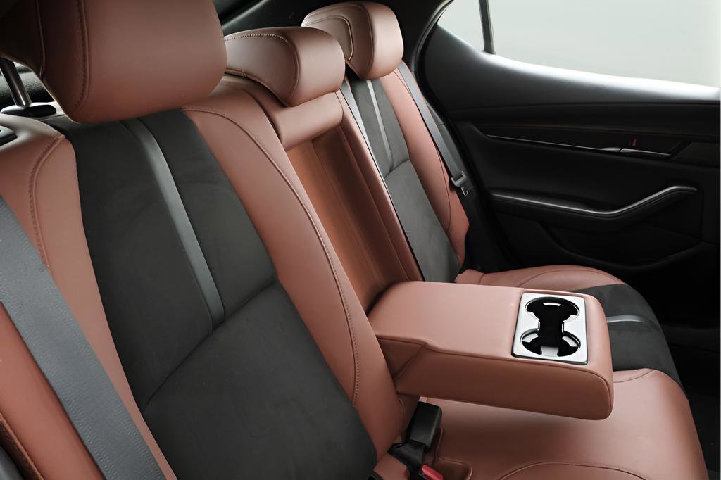 Used 2024 MAZDA MAZDA3 s image 29