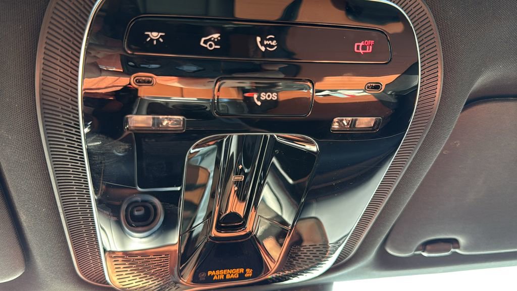 Used 2023 Mercedes-Benz GLC 300 image 35