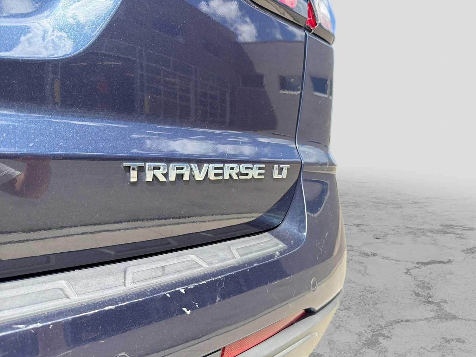 Used 2015 Chevrolet Traverse LT w/ Traveler's Package FWD image 12