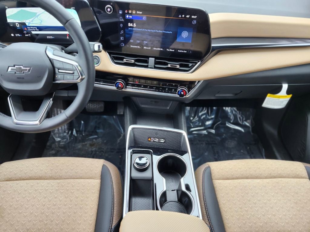 Used 2026 Chevrolet Equinox ACTIV w/ Convenience Package III image 12