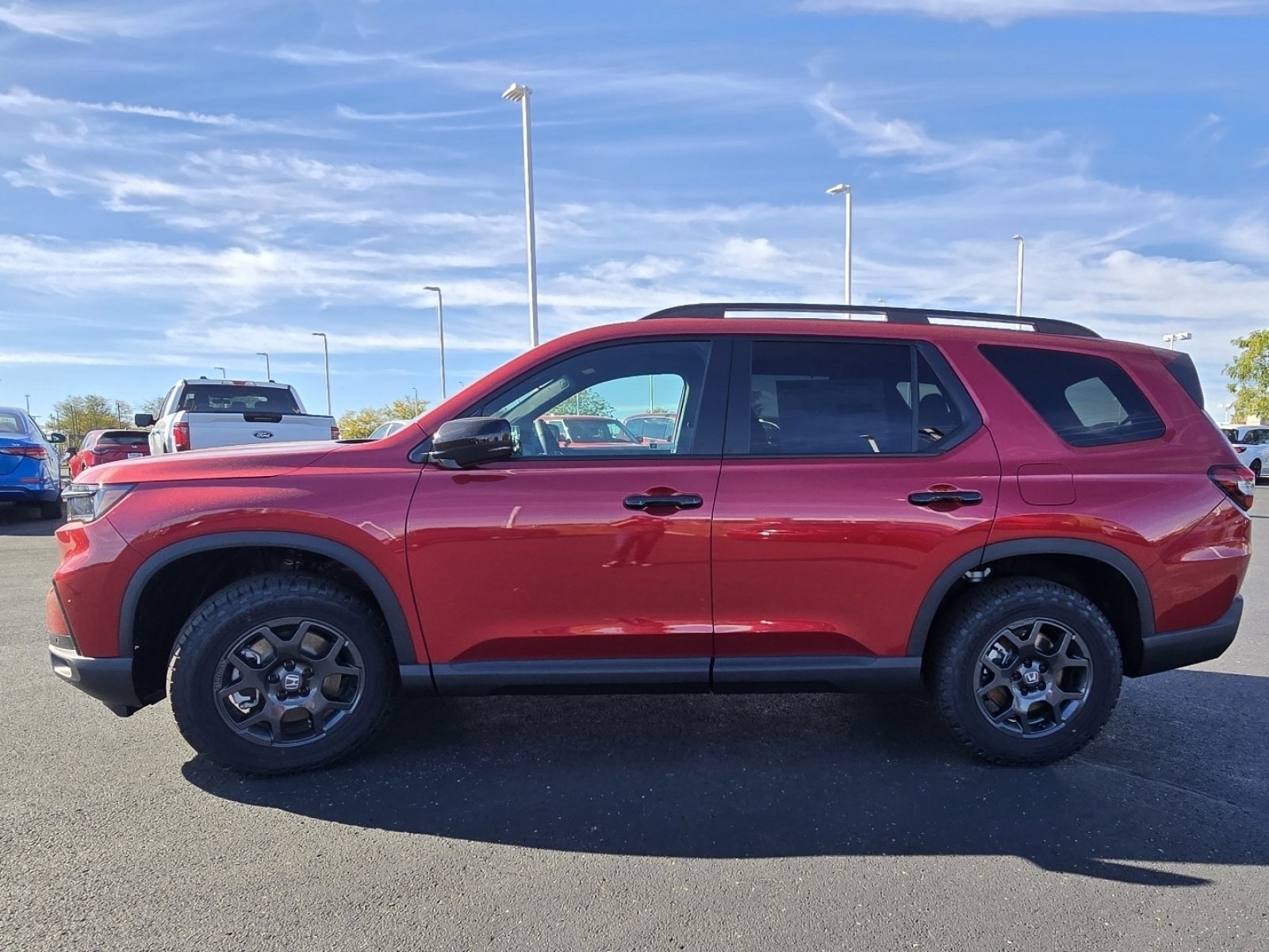 Used 2025 Honda Pilot TrailSport image 16