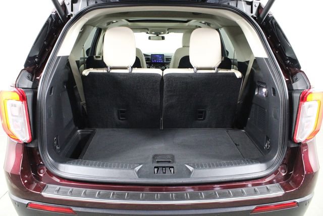 Used 2022 Ford Explorer Limited w/ Equipment Group 301A image 17