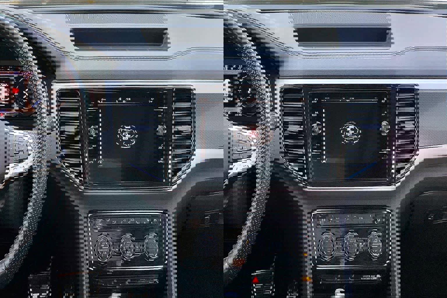 Used 2022 Volkswagen Atlas SEL Premium image 8