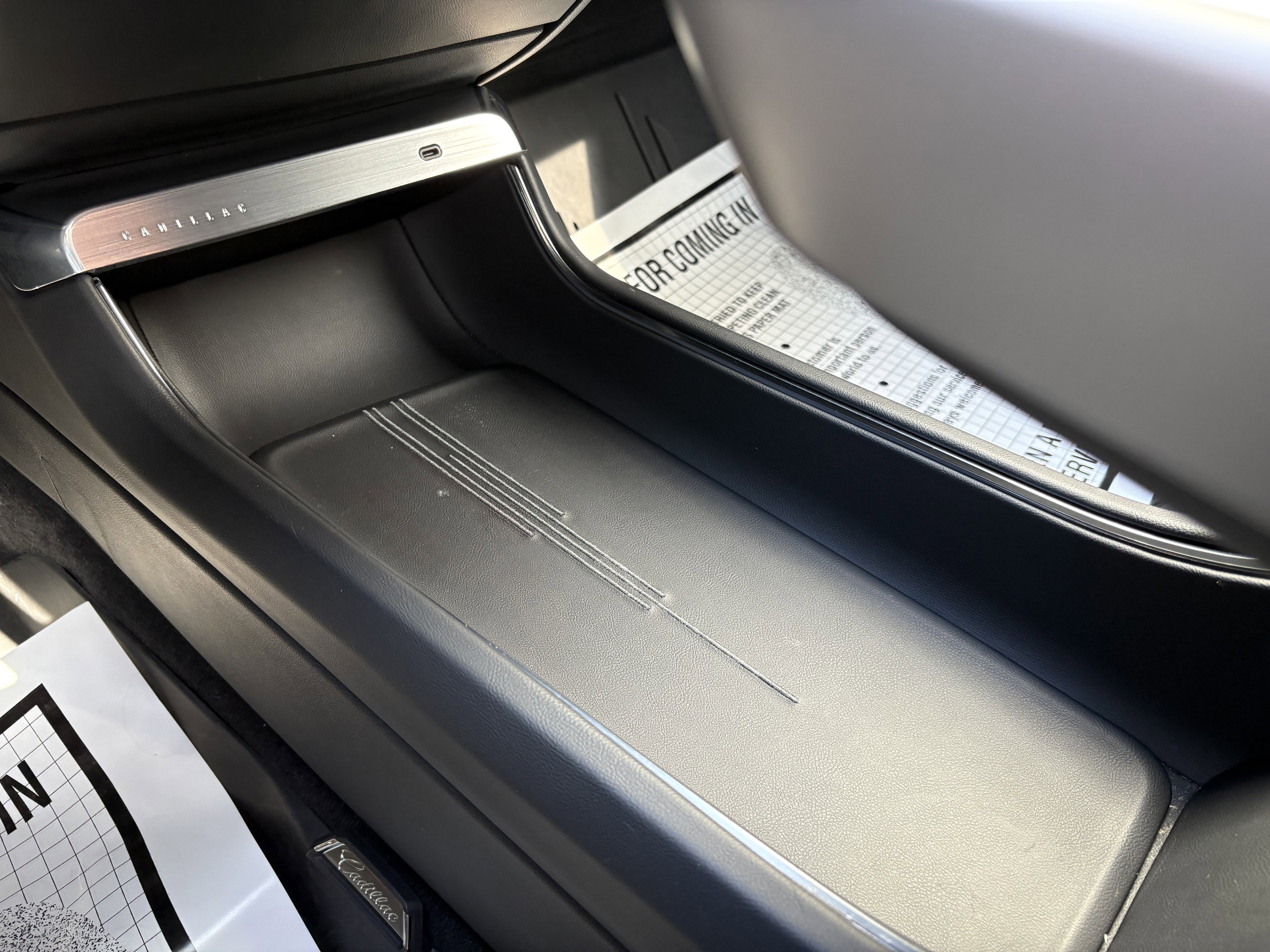 Used 2024 Cadillac Lyriq Luxury w/ LPO, Floor Liner Package image 29