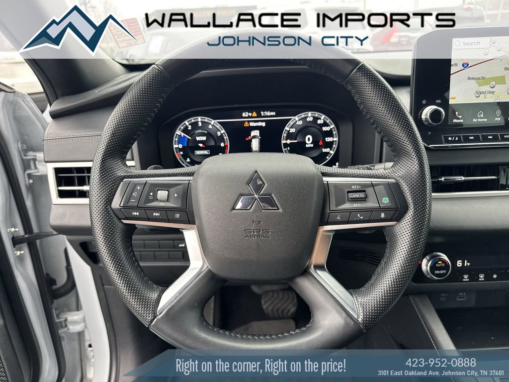 Used 2023 Mitsubishi Outlander SE Black Edition image 30