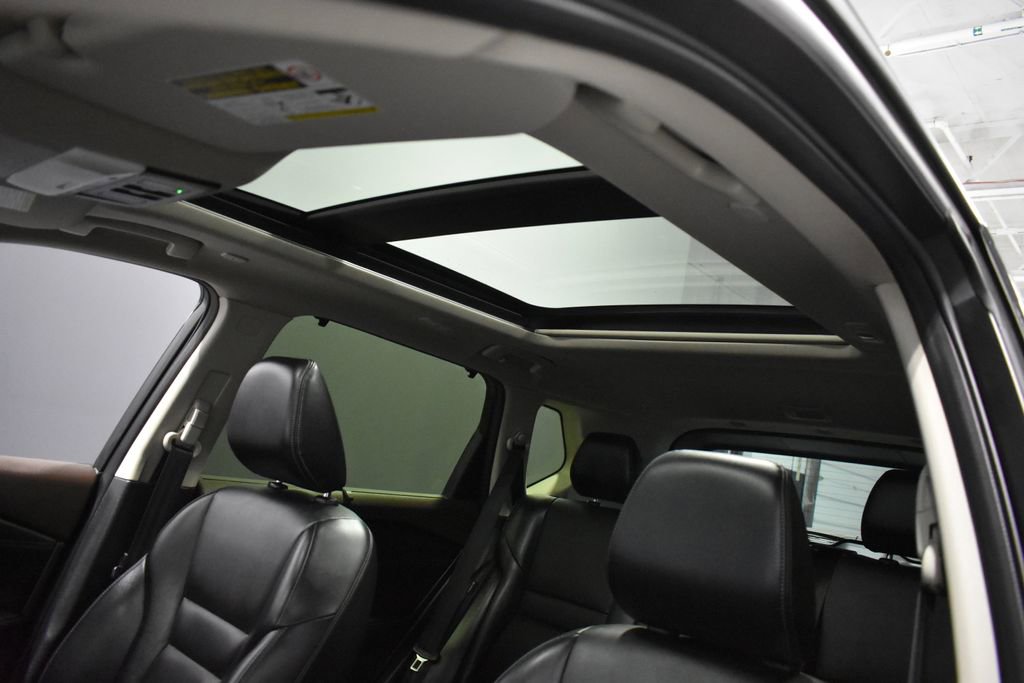 Certified 2023 Nissan Rogue SV w/ SV Premium B Package image 17