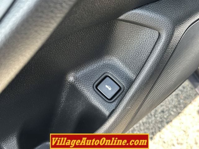 Used 2018 Honda Accord LX image 11
