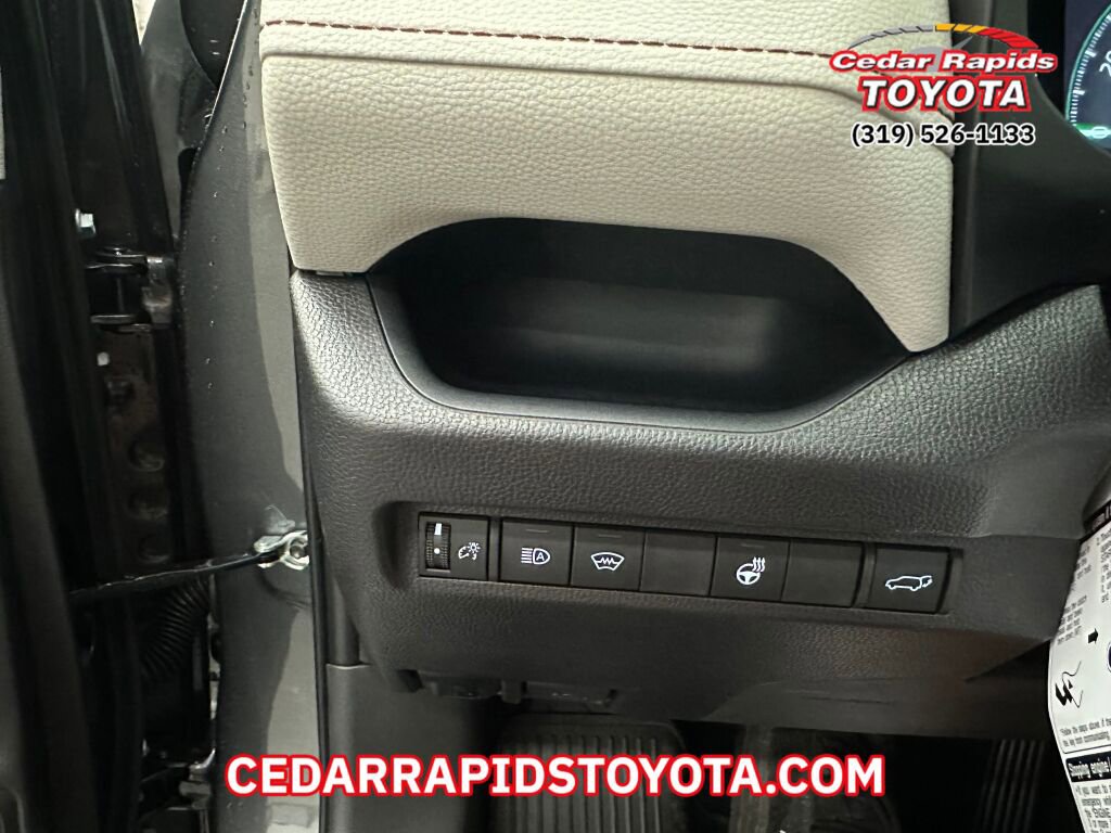 New 2025 Toyota RAV4 XLE image 12