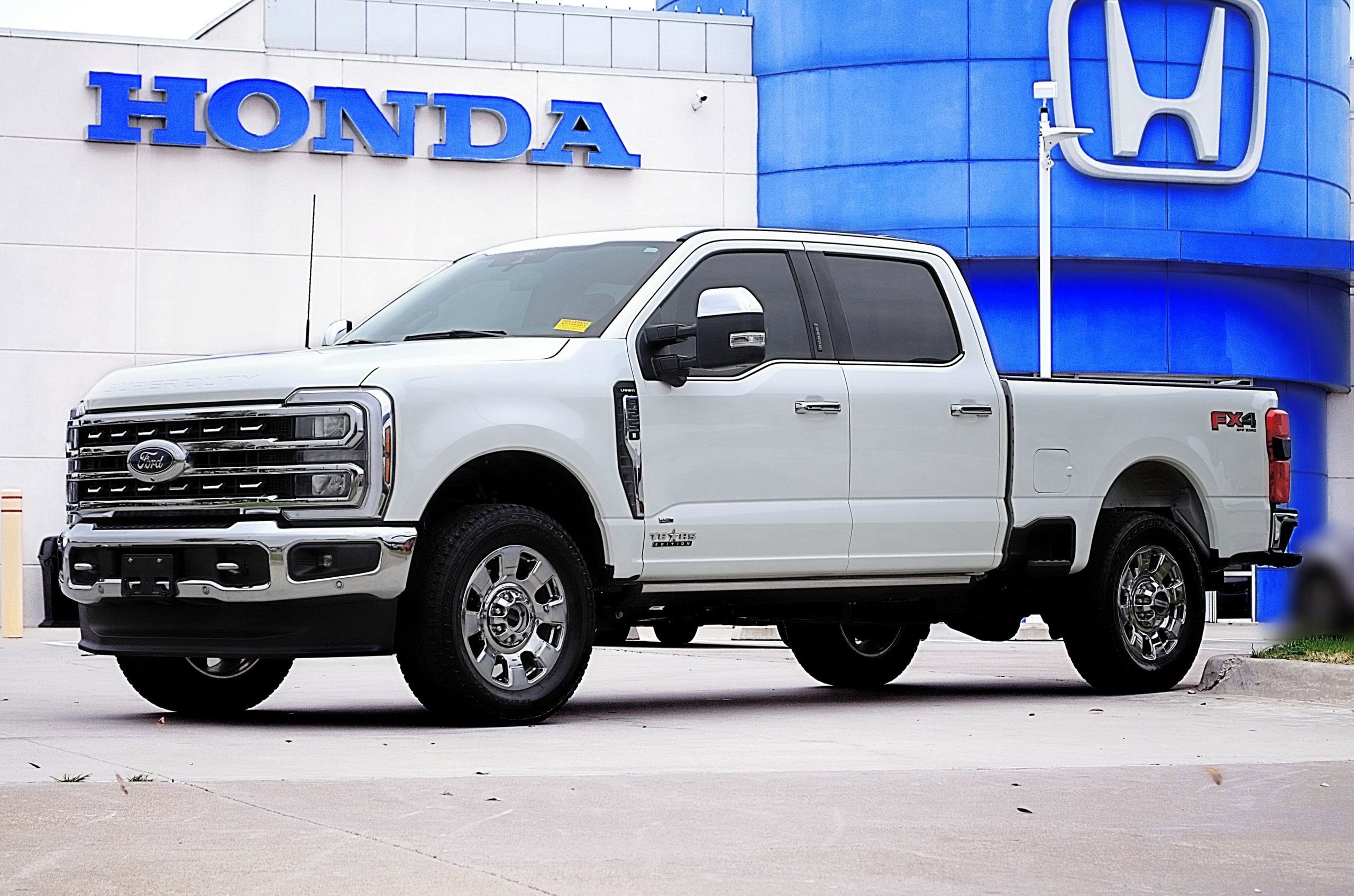 Used 2024 Ford F250 Lariat w/ Lariat Ultimate Package