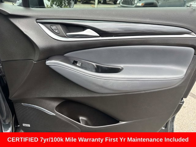 Used 2021 Buick Enclave Premium w/ Surround and Sites Package AWD/4WD image 9