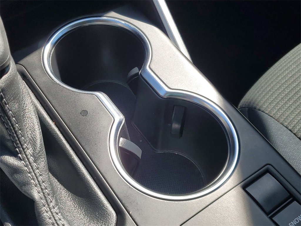 Used 2023 Toyota Highlander LE image 25